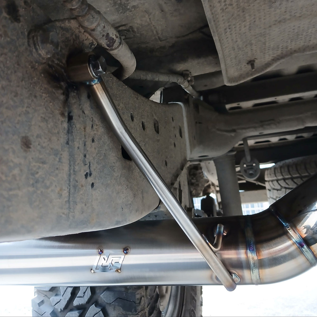 Toyota Hilux N70 3" Rear Facing Side Exit